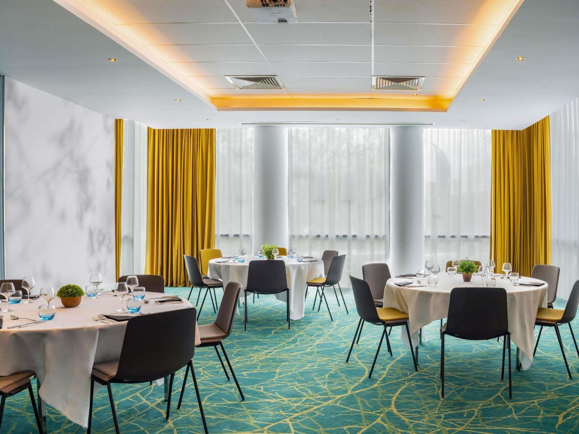 Novotel Paris 17 Exterior photo