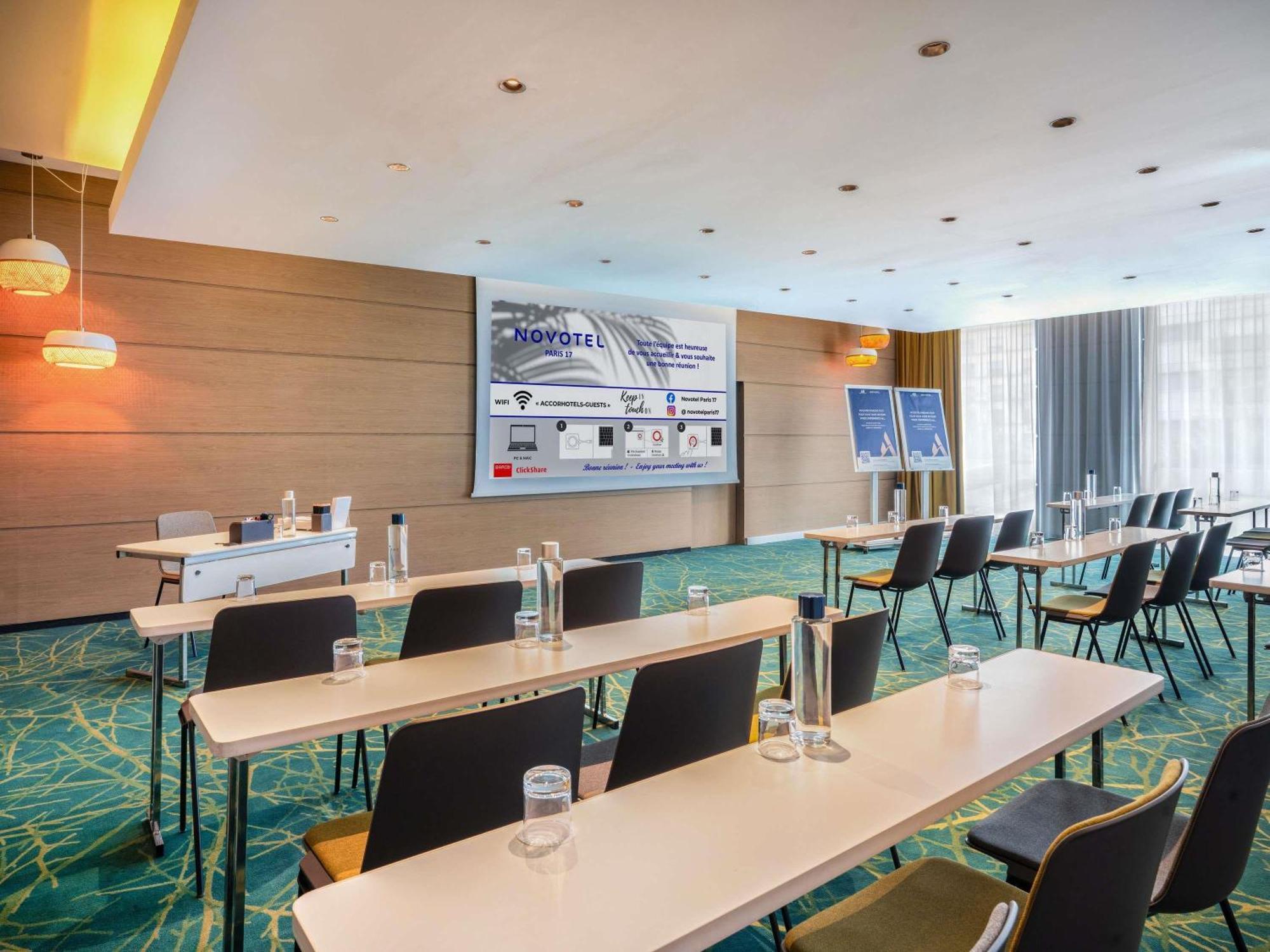 Novotel Paris 17 Exterior photo
